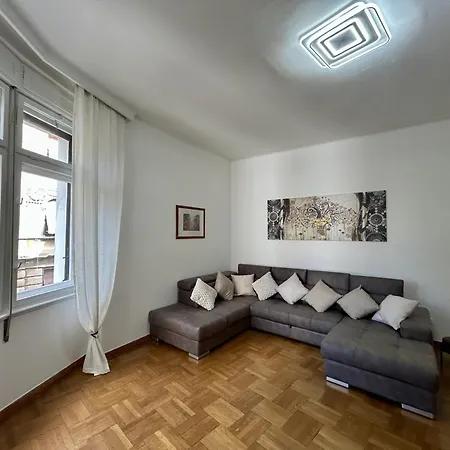 Bianca - Reception Apartment *